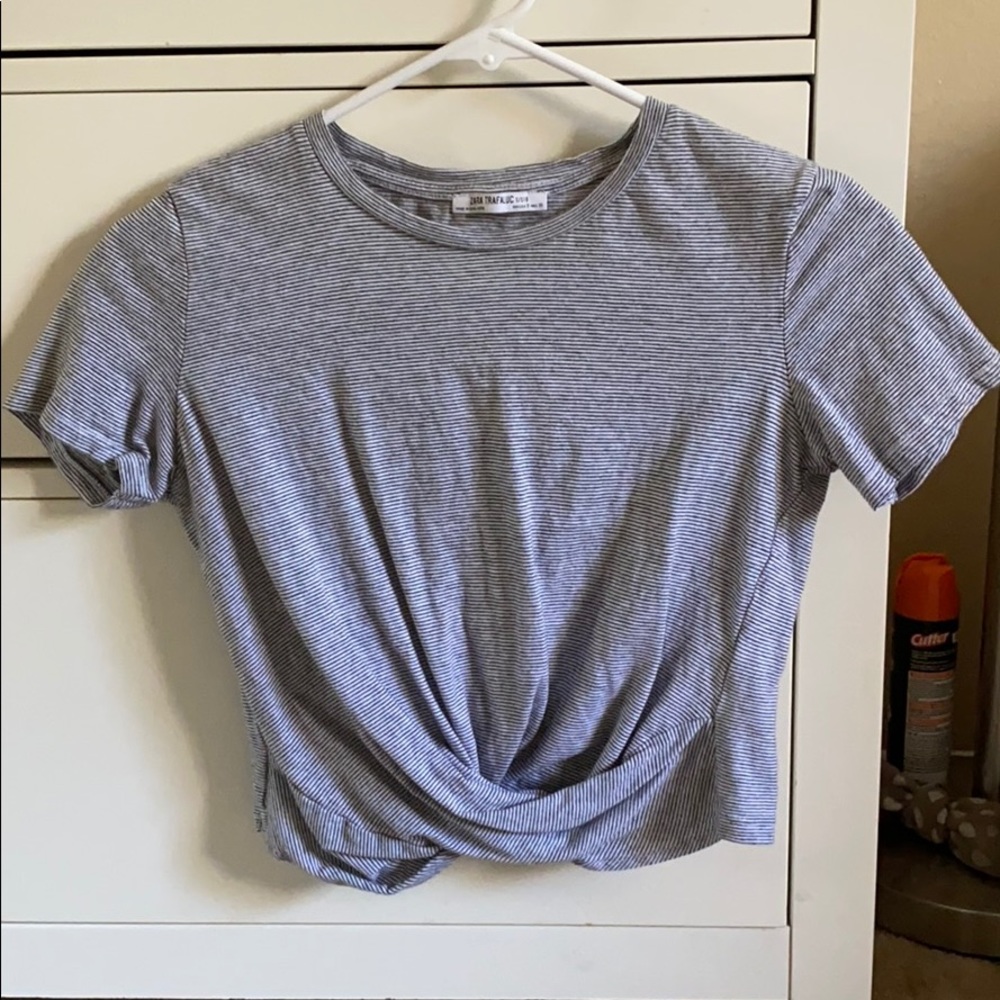 Cropped Zara shirt, cute, striped, twisted hem